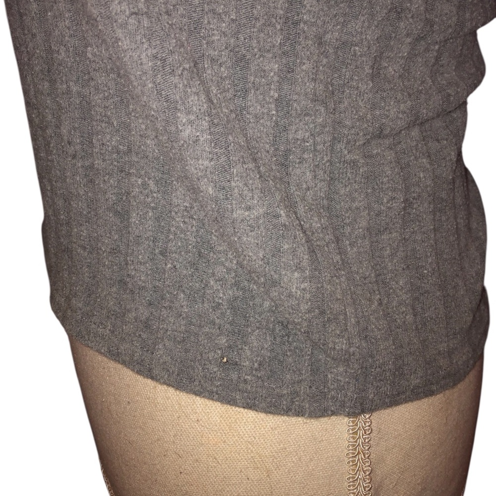 Volcom Charcoal V-Neck Ribbed Cut-Off Tee - Picture 5 of 8